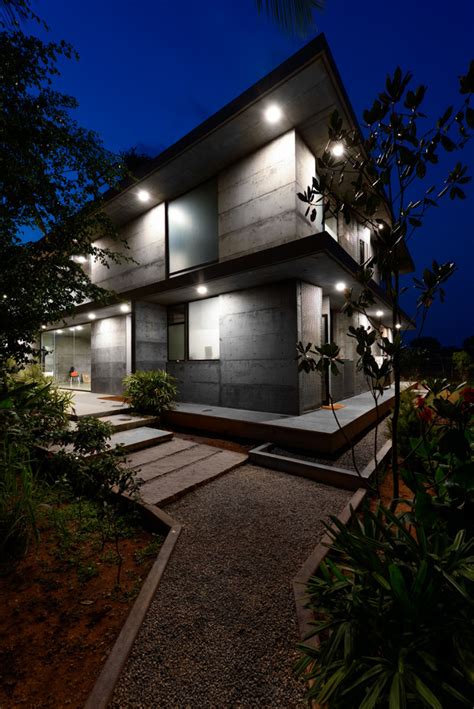 Farmhouse - Flying Elephant Studio