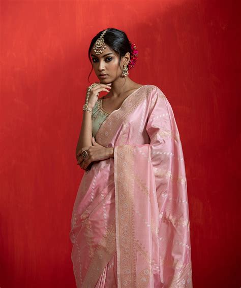 Handloom Rose Pink Pure Katan Silk Banarasi Saree With Aada Bel ...