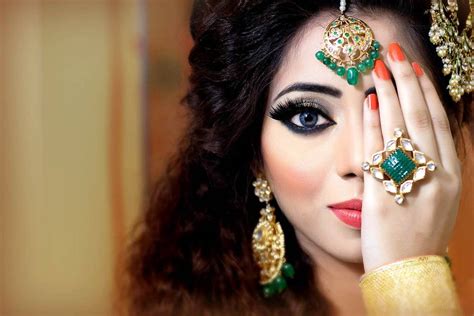 The 10 Best Bridal Makeup Artists in Kanpur - Weddingwire.in