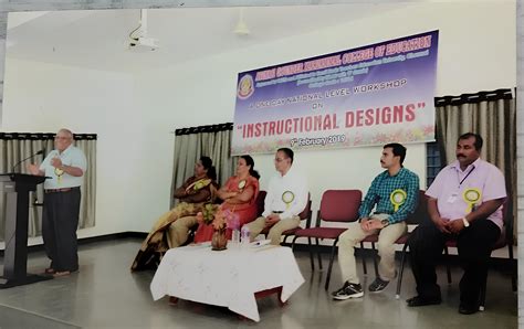Welcome to Avinasi Gounder Mariammal College of Education