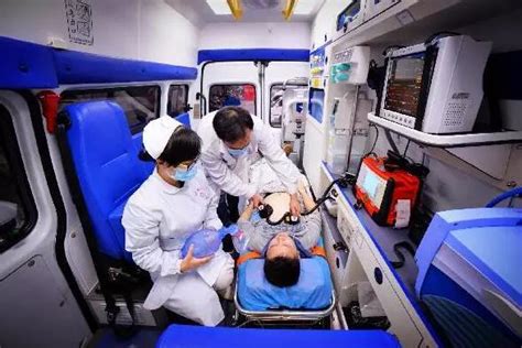 株洲首批移动ICU救护车落户 抬上车即可动手术_大湘网_腾讯网