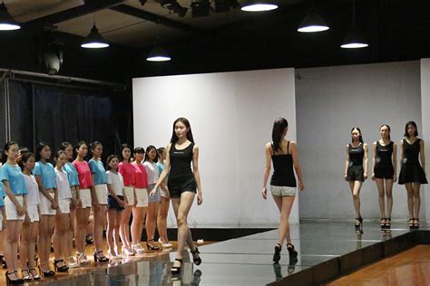 模特大赛赛前培训_品牌课程_北京新时代模特学校 | 国际知名模特培训基地