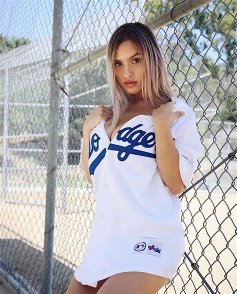 Pin by What I like xox on Dodgers.Lady's | Dodgers girl, Babes, Dodgers