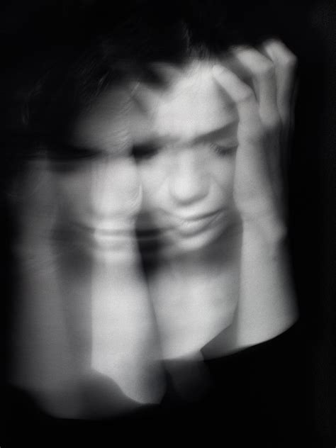 Photography as a Medium for Showing Trauma’s Complexity – Anthrow Circus