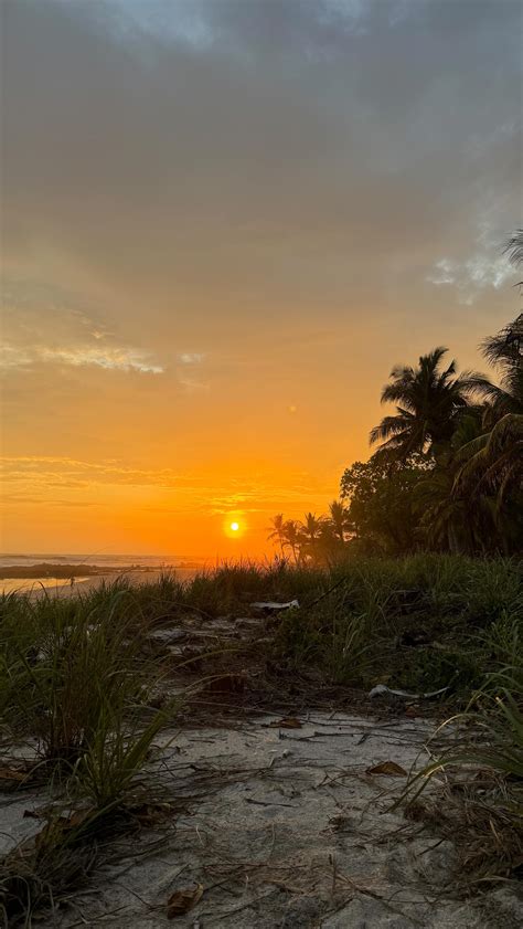 NAOMI MOAN (@_naomi_moan) • Instagram photos and videos