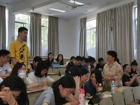 外国语学院举办第十一期考研经验分享会-台州学院