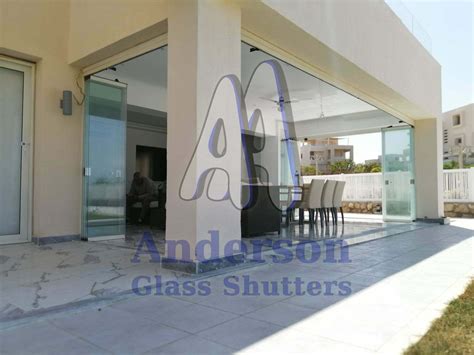 Hacienda White – Anderson Glass Shutters