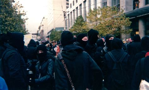 Anti-Globalization 的图像结果