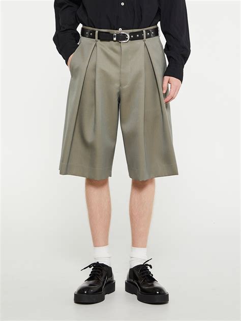 Pleated Shorts in Green - L in 2025 | Street fashion men streetwear ...