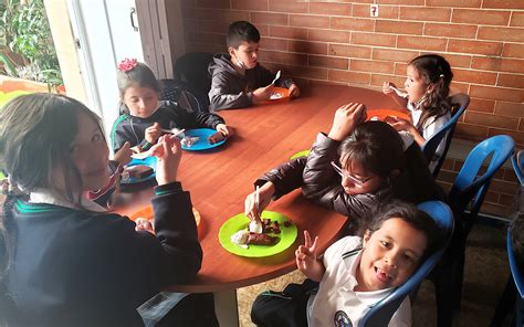 Un comedor comunitario en Colombia - Fondation Père Ménard