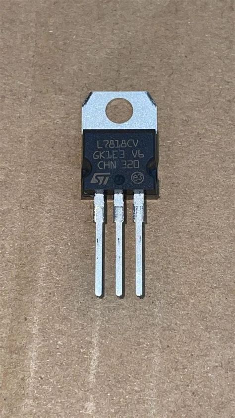Voltage Regulator IC - L7818CV ST Microelectronics Trader - Retailer ...