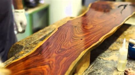 How to Apply Spray Shellac 的图像结果