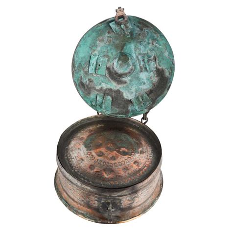 Copper Paan Daan Or Betel Nut Box Dome Shape