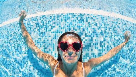 女人梦见自己游泳是什么意思预兆 - 原版周公解梦大全