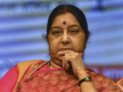 Sushma Swaraj seeks report into kidnapping of 2 Hindu girls in Pakistan ...