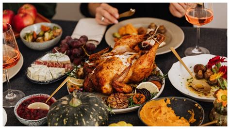 Root veggies to vegan food, how Christmas dinners changed over the ...