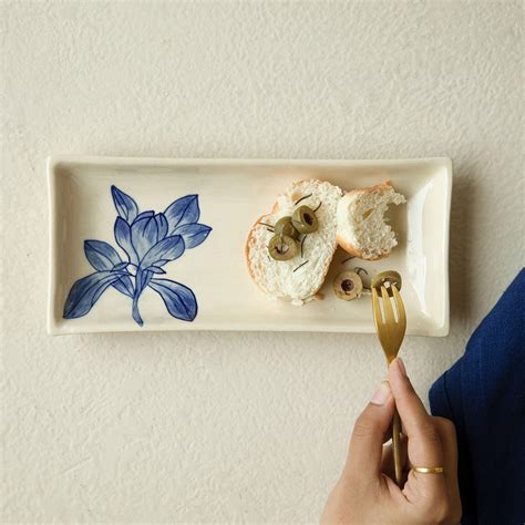 Buy Magnolia ceramic serving platter Online - Ellementry – ellementry