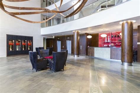 BROOKLANDS HOTEL (Weybridge, Surrey) - Hotel Reviews, Photos, Rate ...