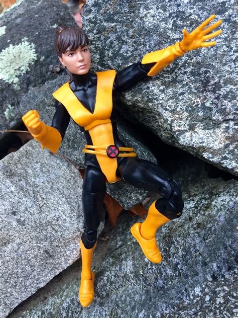 Marvel Legends X-Men Kitty Pryde 6" Figure Review & Photos - Marvel Toy ...