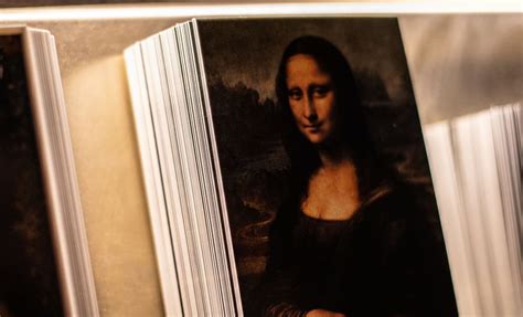 A Hidden Formula in Mona Lisa’s Paint? What Scientists Just Found