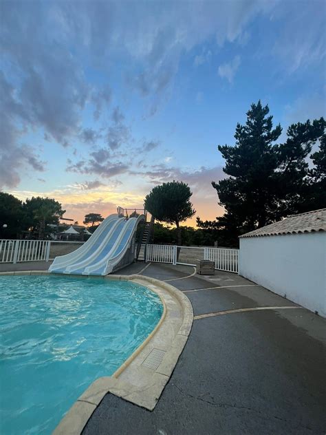 CAMPING DOMAINE DU COLLET (Les Moutiers-en-Retz) - Campground Reviews ...