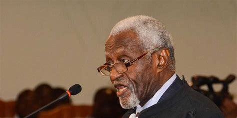 Le bâtonnier Yondo Black devient le tout premier avec le titre d'avocat ...