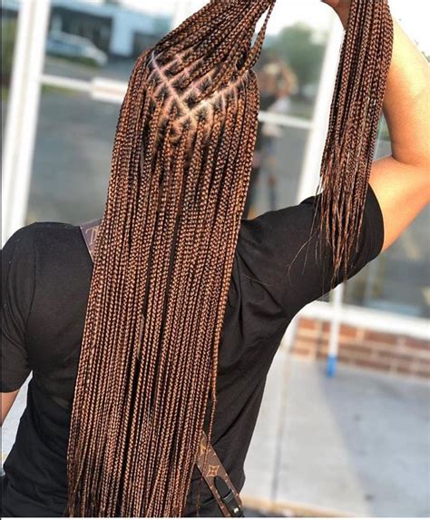 Smedium knotless braids with color - boysaad