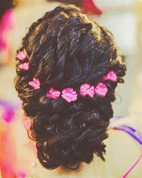 ब्राइडल गर्ल्स के लिए 10 ट्रेंडी हेयरस्टाइल - best-indian-bridal ...