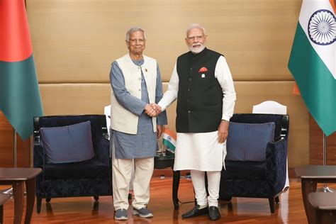 PM Modi, Bangladesh’s Yunus Hold Key Talks at BIMSTEC Summit THE NEW ...