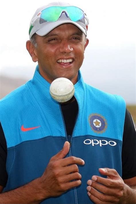 head: Get Latest Buzz, Updates, Gossip, Photos & Videos