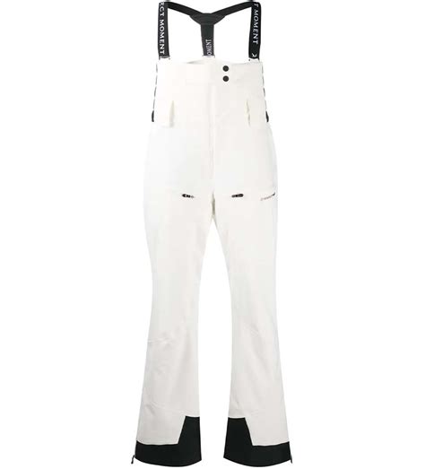 Gen Z fashion is all about the ’90s right now. Here are 9 trends that ...