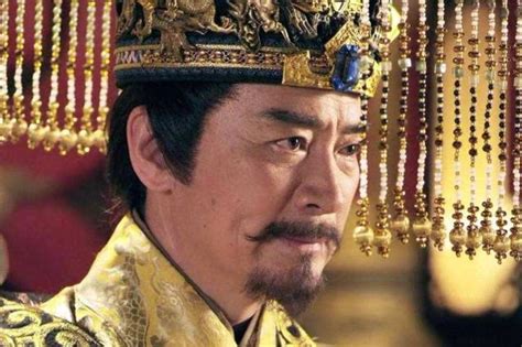 清朝12位皇帝朝服像及其年號含義 - 每日頭條