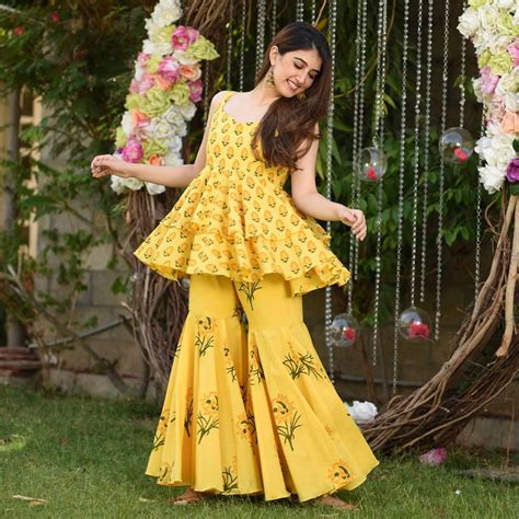 Meet Your Potential Hubby in a Printed Suit for the Perfect First