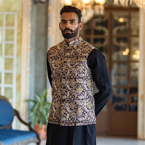 Kalamkari Black Motifs Mens Nehru Jacket – Color Weave