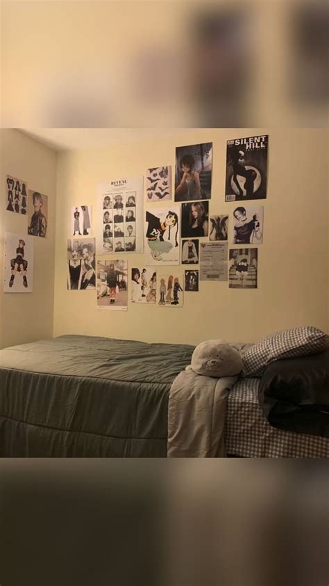 Poster for Wall 的图像结果