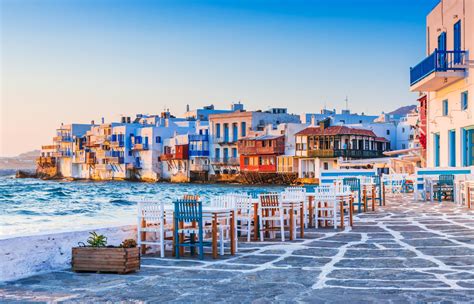 Explore the most charming towns and villages in Greece