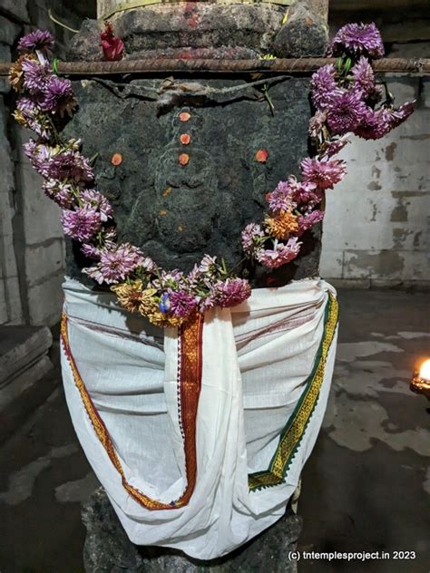 Prayoga Varadaraja Perumal, Manalurpettai, Kallakurichi – TN Temples ...