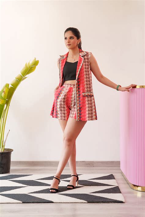 Geometric Print Co-ord Set with Black Crop Top – PTL