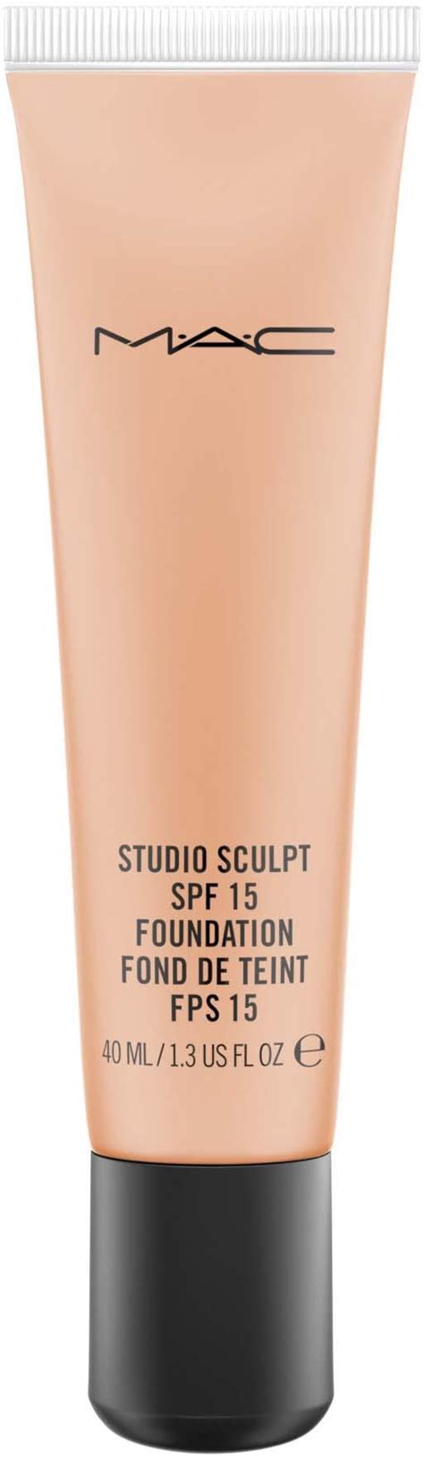 MAC Cosmetics Studio Sculpt SPF 15 Foundation NW 35 | lyko.com