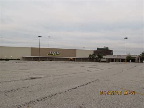 Trip to the Mall: River Oaks Center- (Calumet City, IL)