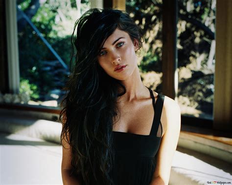 Young Megan Fox with blue eyes 2K wallpaper download