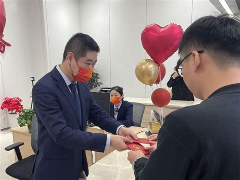淄博市发出全国首张全电子证照办理的结婚证_ 淄博新闻_鲁中网