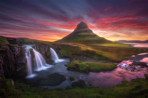ICONS of Iceland - Discover the Magic of The Midnight Sun