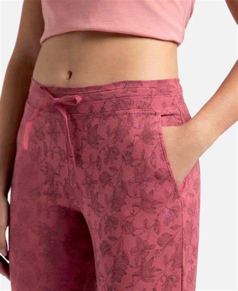 Buy Super Combed Cotton Elastane Slim Fit Printed Capri with Side ...