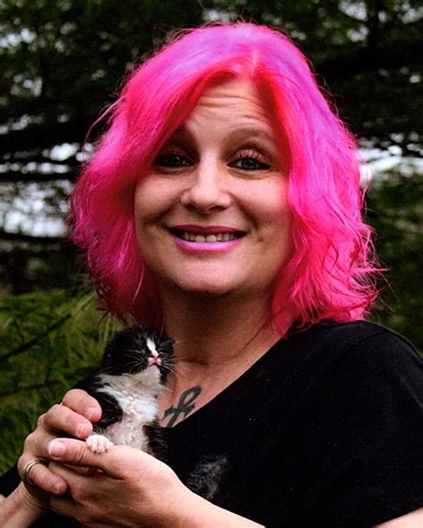 Meet our Southern Illinois Veterinarians at Flora and Wayne County