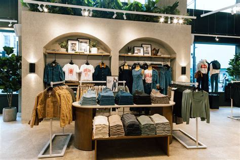 In Pictures: A look into Abercrombie & Fitch’s new Oxford Street and ...