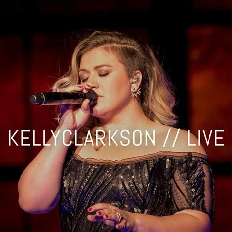 Kelly Clarkson Performs Live 的图像结果