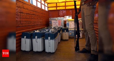 Three-level security at strongroom where EVMs are stored | Agra News ...
