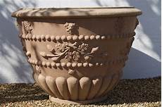 vasi in cotto toscano vaso toscano italian terracotta pots and planters vaso toscano vasi in cotto toscano vaso toscano italian terracotta pots and planters vaso toscano