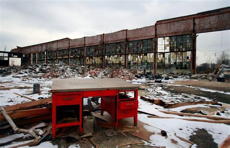 Famous abandoned factories that preserve a world gone forever ...